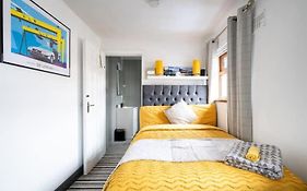 Elegant And Cosy Private Room