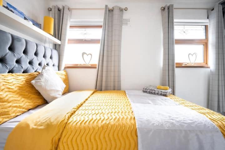 Elegant And Cosy Private Room Belfast Exterior photo